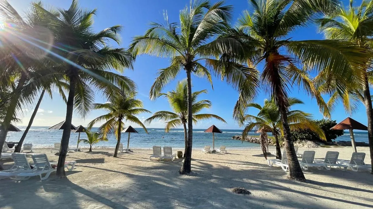 Sur La Plage, Village Vacances Sainte-Anne 0*, Sainte-Anne (Grande-Terre)